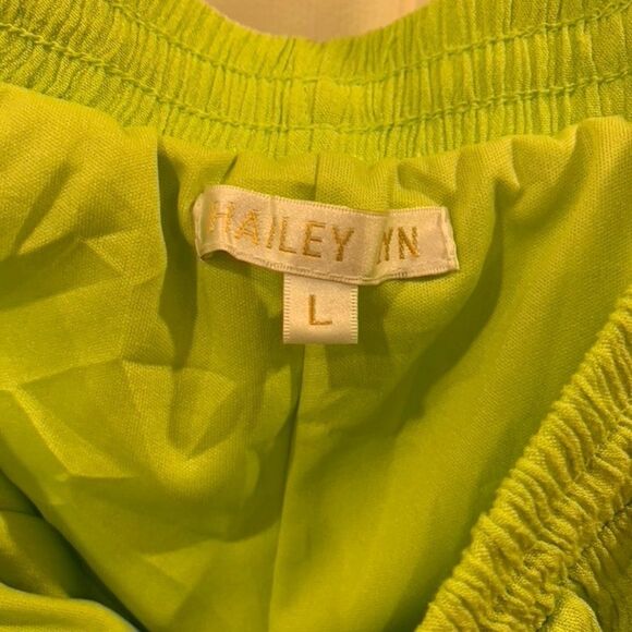 - Hailey Lyn 2 Piece Casual Pant Suit - Picture 6 of 8